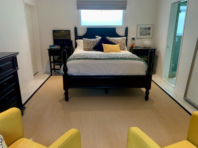 Elegant Contemporary Retreat in Hollywood Hills - Los Angeles, California