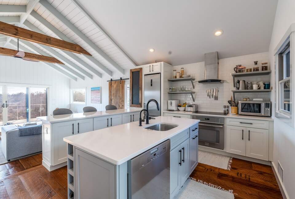 Stunning Newly Renovated Beach Home - Montauk, New York