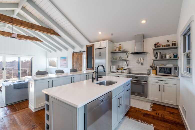 Stunning Newly Renovated Beach Home - Montauk, New York