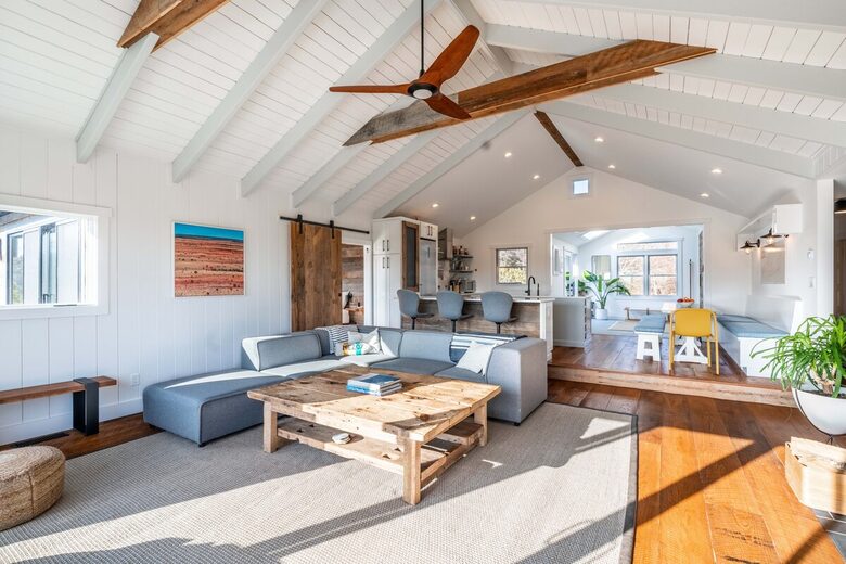 Stunning Newly Renovated Beach Home - Montauk, New York