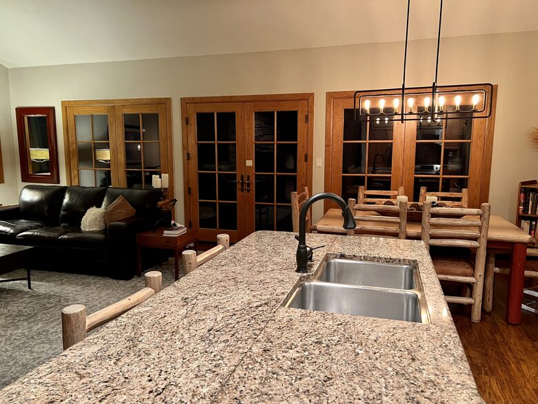 Cozy Home Nestled between Vail & Beaver Creek - Avon, Colorado