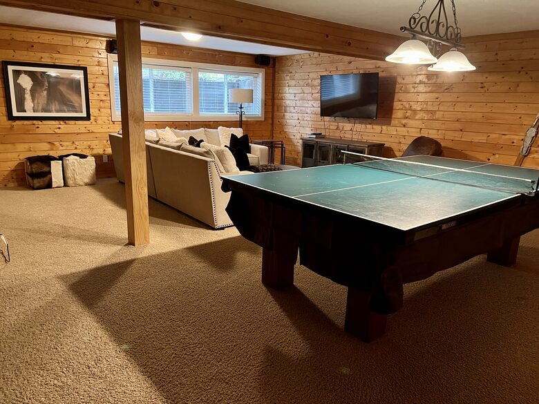 Cozy Home Nestled between Vail & Beaver Creek - Avon, Colorado