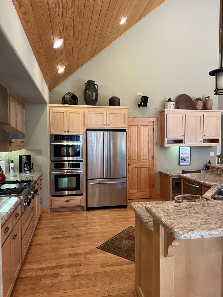 Tahoe Pines Cabin - Homewood, California