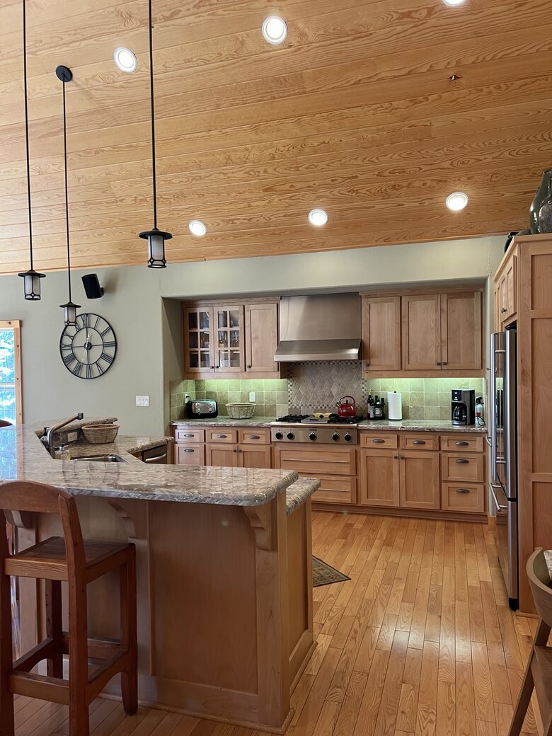 Tahoe Pines Cabin - Homewood, California