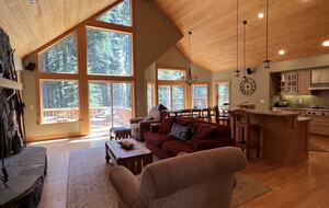 Tahoe Pines Cabin - Homewood, California