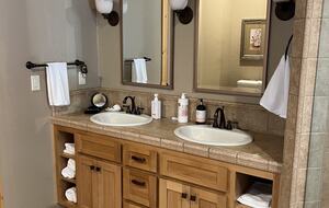 Tahoe Pines Cabin - Homewood, California