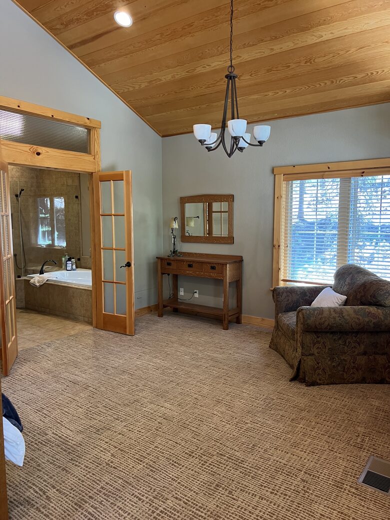 Tahoe Pines Cabin - Homewood, California