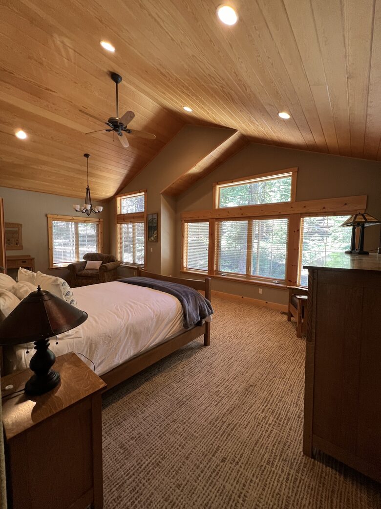 Tahoe Pines Cabin - Homewood, California