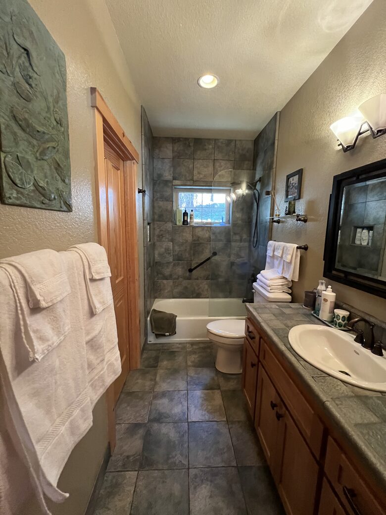Tahoe Pines Cabin - Homewood, California