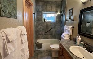 Tahoe Pines Cabin - Homewood, California