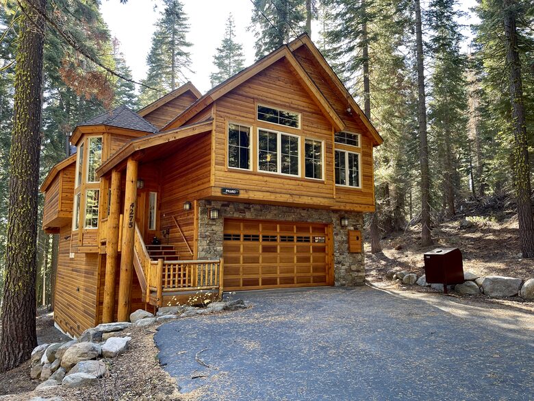 Tahoe Pines Cabin - Homewood, California