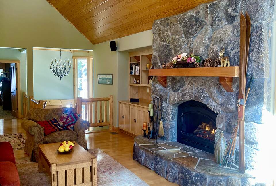 Tahoe Pines Cabin - Homewood, California