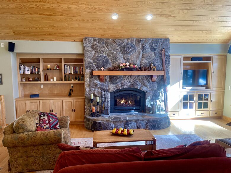 Tahoe Pines Cabin - Homewood, California