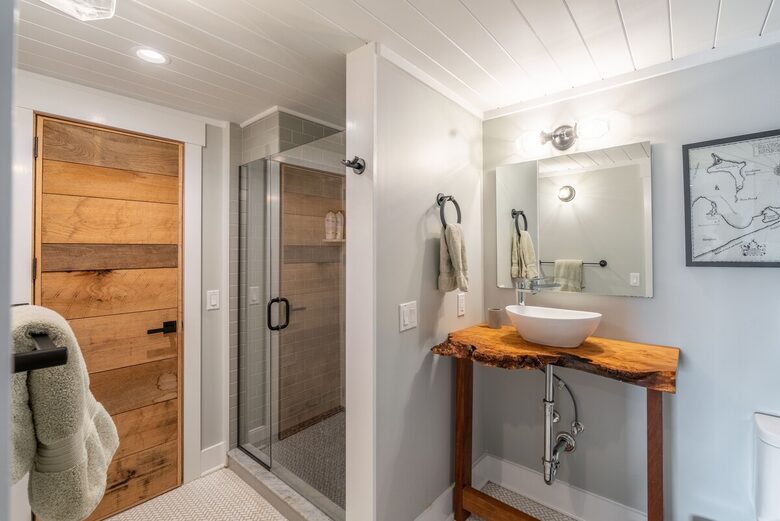 Stunning Newly Renovated Beach Home - Montauk, New York