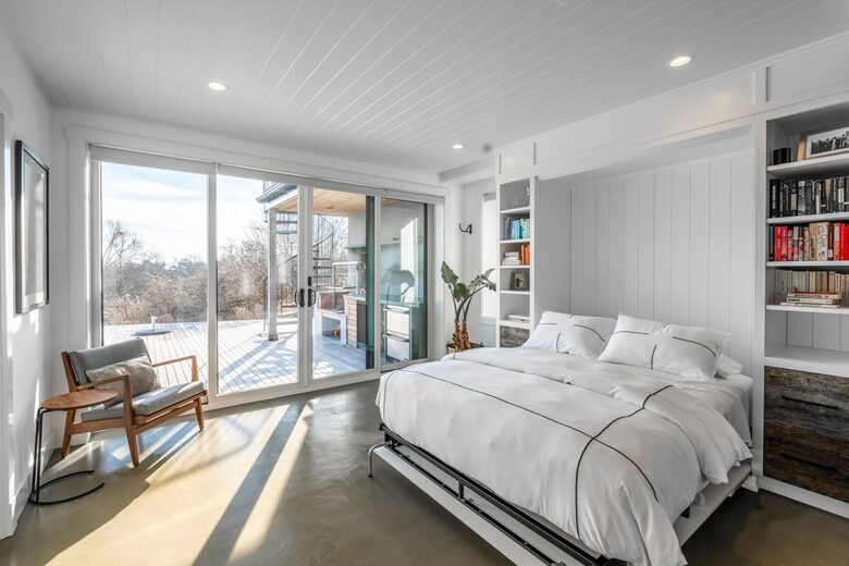 Stunning Newly Renovated Beach Home - Montauk, New York