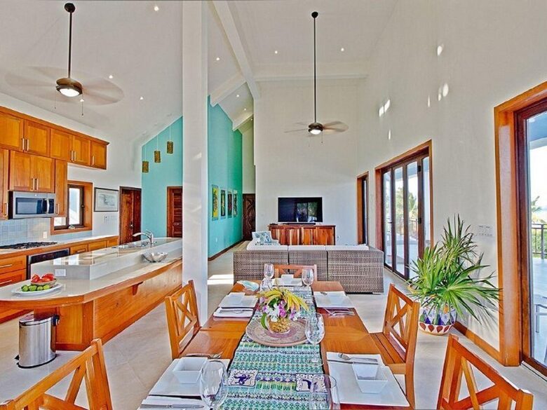 Esmeralda Del Mar - Ambergris Caye, Belize