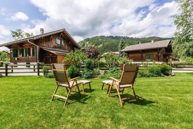 Alpine Studio Chalet - Gstaad, Switzerland