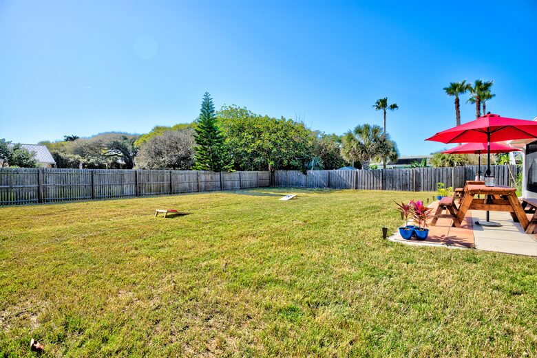 Big Surf Beach House - New Smyrna Beach, Florida