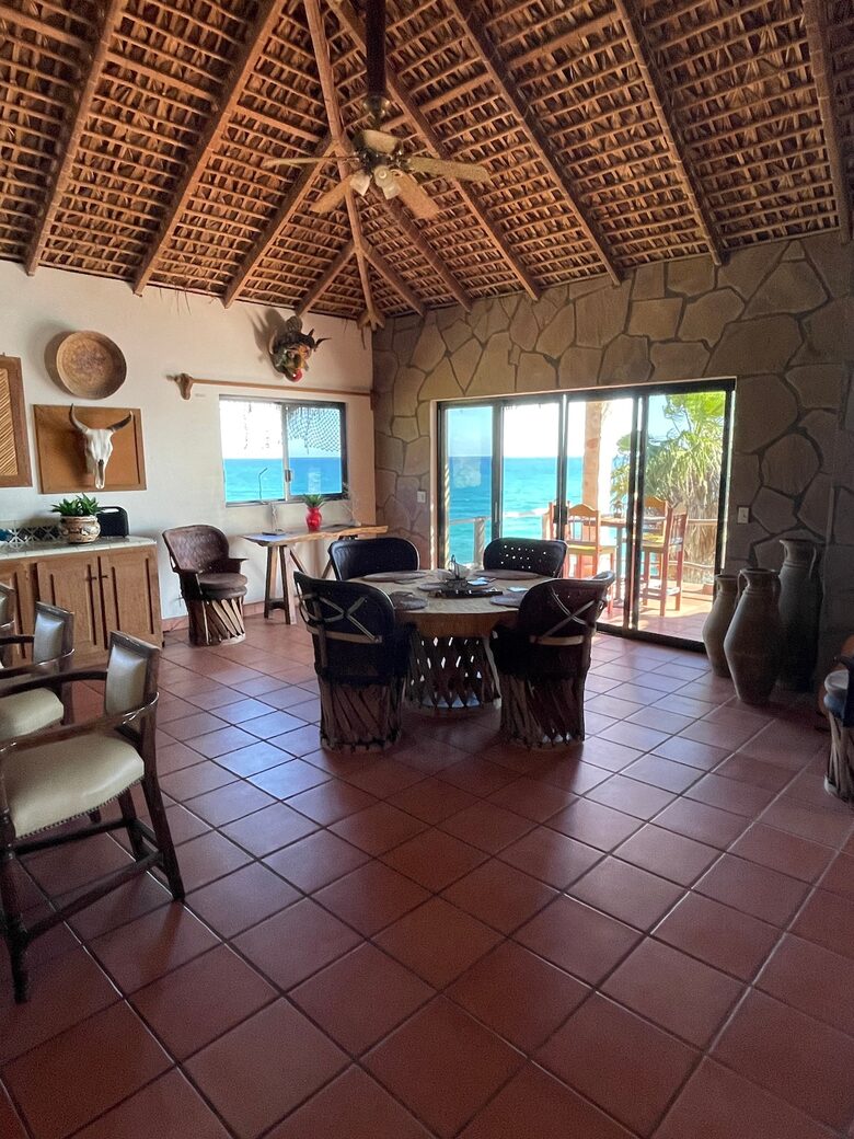 Beautiful Beachfront Hacienda - Baja California Sur, Mexico