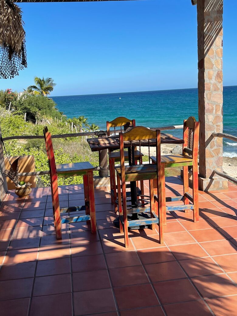 Beautiful Beachfront Hacienda - Baja California Sur, Mexico