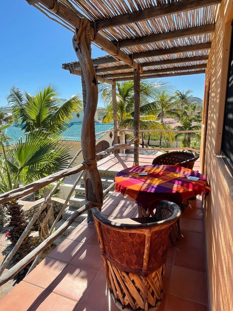 Beautiful Beachfront Hacienda - Baja California Sur, Mexico
