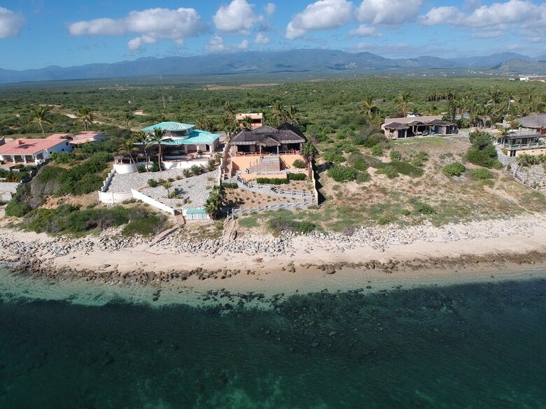 Beautiful Beachfront Hacienda - Baja California Sur, Mexico