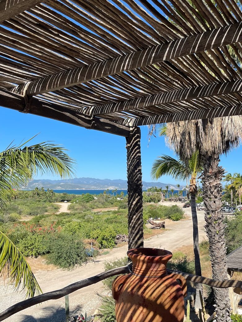 Beautiful Beachfront Hacienda - Baja California Sur, Mexico