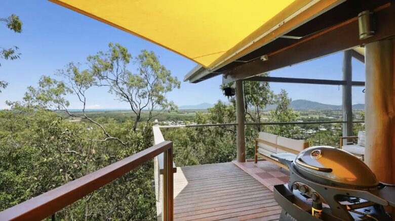 Rainforest Treehouse Sanctuary | Ocean Views - Cairns, Australia