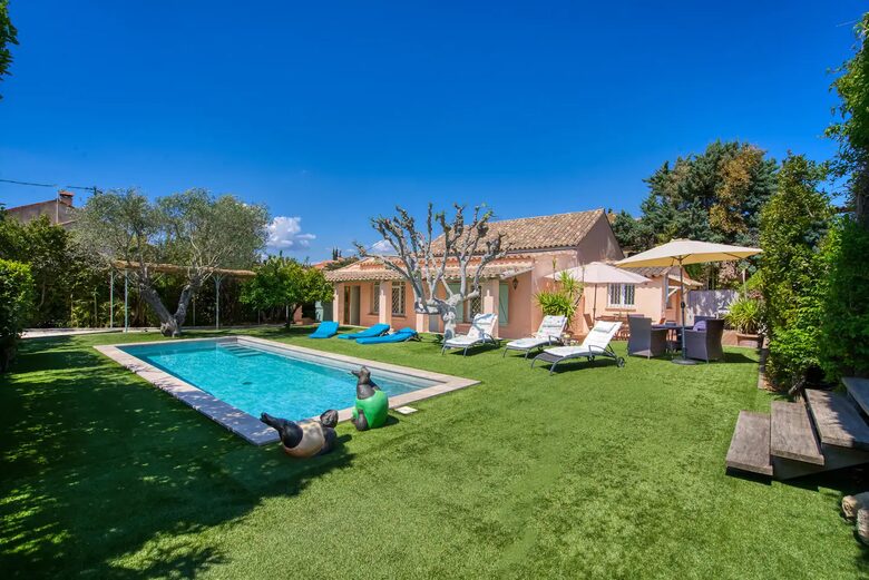 Saint Tropez Retreat - Saint Tropez, France