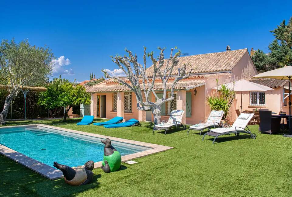 Saint Tropez Retreat - Saint Tropez, France