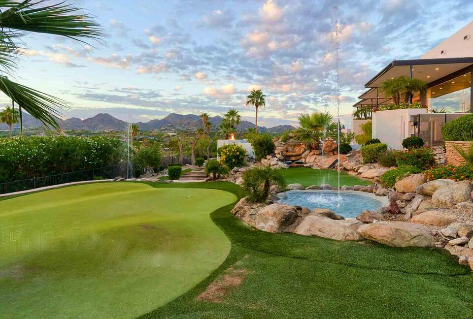 Camelback Canyon Hideaway - Phoenix, Arizona