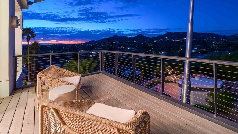 Camelback Canyon Hideaway - Phoenix, Arizona