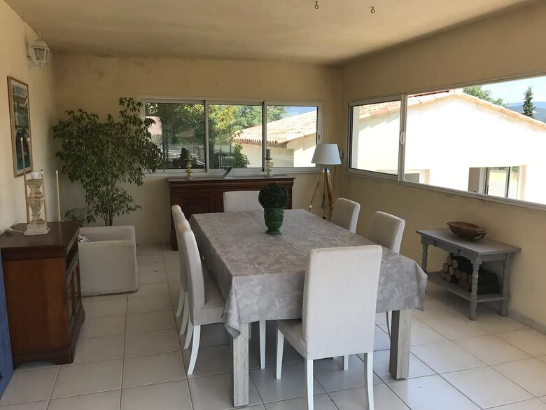 Tri-Residence Villa with Pool in Provence - Gargas, France