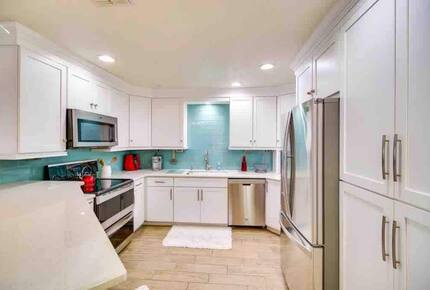 Luxury Beachside Retreat - Satellite Beach, Florida