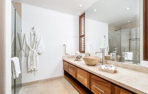 3 piece ensuite with plush towels, robes and amenities