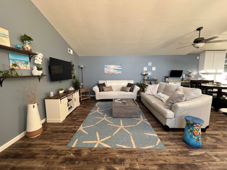 Charming Coastal Getaway with Private Outdoor Spaces - Baywood-Los Osos, California