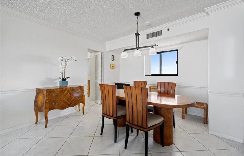 Ocean Front Villa in Jupiter Florida - Jupiter, Florida