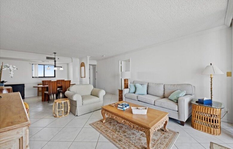 Ocean Front Villa in Jupiter Florida - Jupiter, Florida
