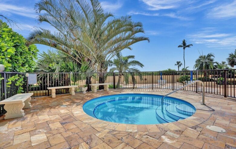 Ocean Front Villa in Jupiter Florida - Jupiter, Florida