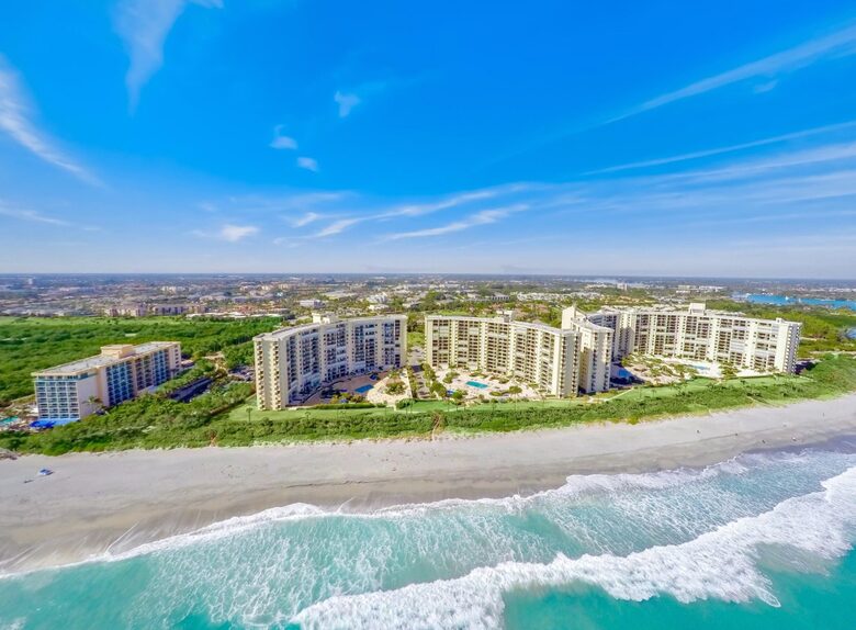 Ocean Front Villa in Jupiter Florida - Jupiter, Florida