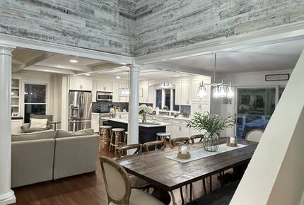 Stunning East Hampton Oasis with Pool - East Hampton, New York