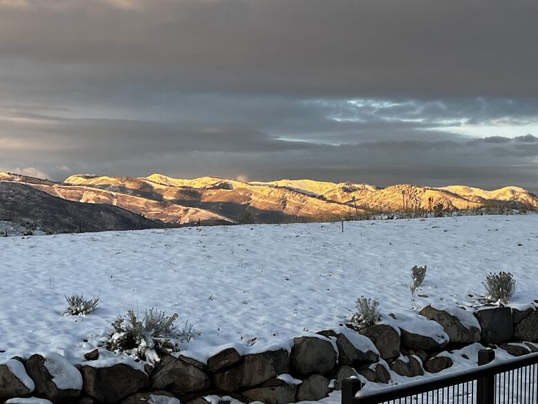 Herber City Hideaway | Beautiful views, Minutes to Park City Resorts, Hot Tub, and more! - Heber City, Utah