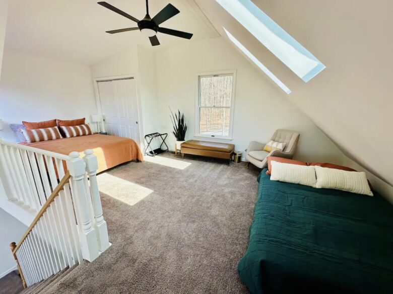 Cozy Chalet Near Berkeley Springs & Harpers Ferry - Gerrardstown, West Virginia