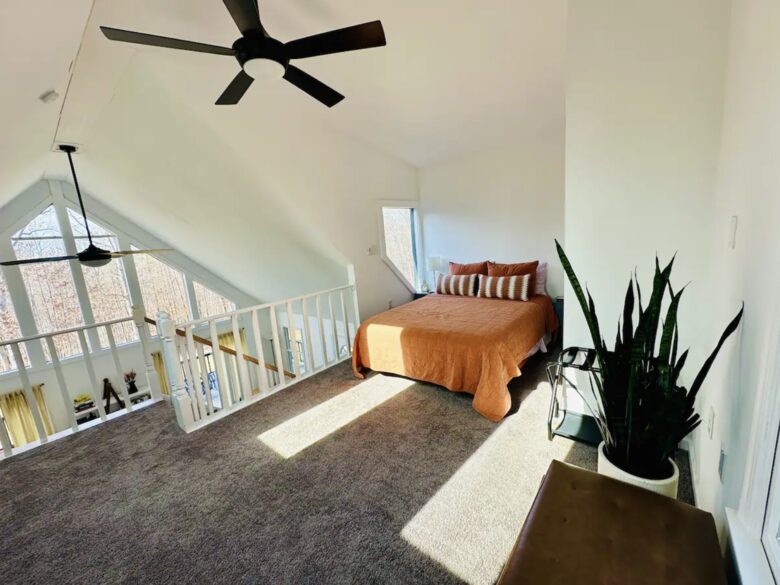 Cozy Chalet Near Berkeley Springs & Harpers Ferry - Gerrardstown, West Virginia
