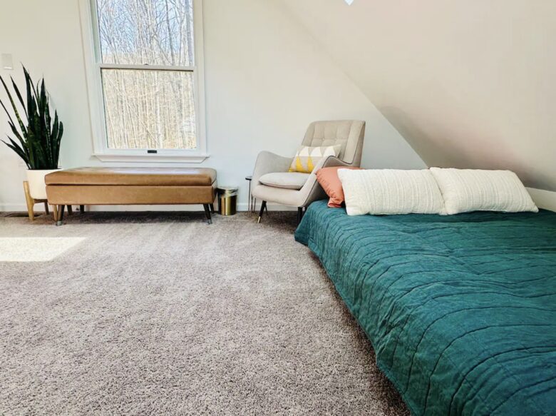 Cozy Chalet Near Berkeley Springs & Harpers Ferry - Gerrardstown, West Virginia
