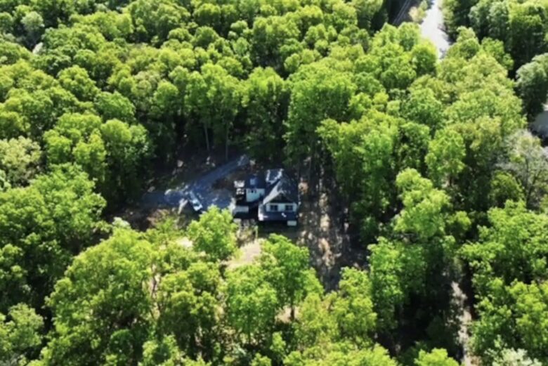 Cozy Chalet Near Berkeley Springs & Harpers Ferry - Gerrardstown, West Virginia