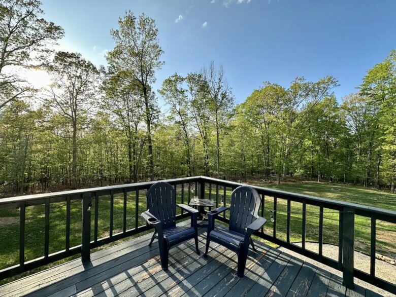 Cozy Chalet Near Berkeley Springs & Harpers Ferry - Gerrardstown, West Virginia