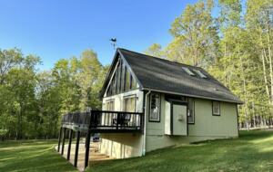 Cozy Chalet Near Berkeley Springs & Harpers Ferry - Gerrardstown, West Virginia