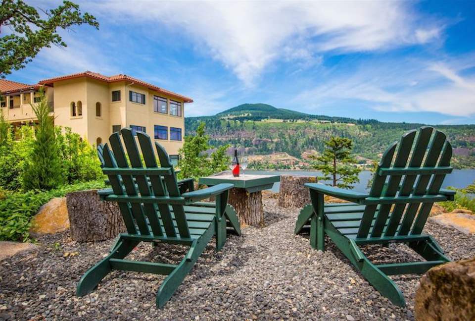 Columbia Cliff Villas - 3 Bedroom Pinnacle Suite - Hood River, Oregon