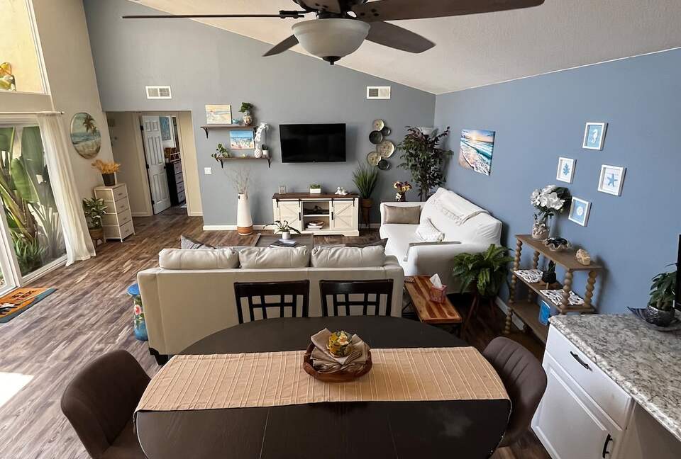 Charming Coastal Getaway with Private Outdoor Spaces - Baywood-Los Osos, California